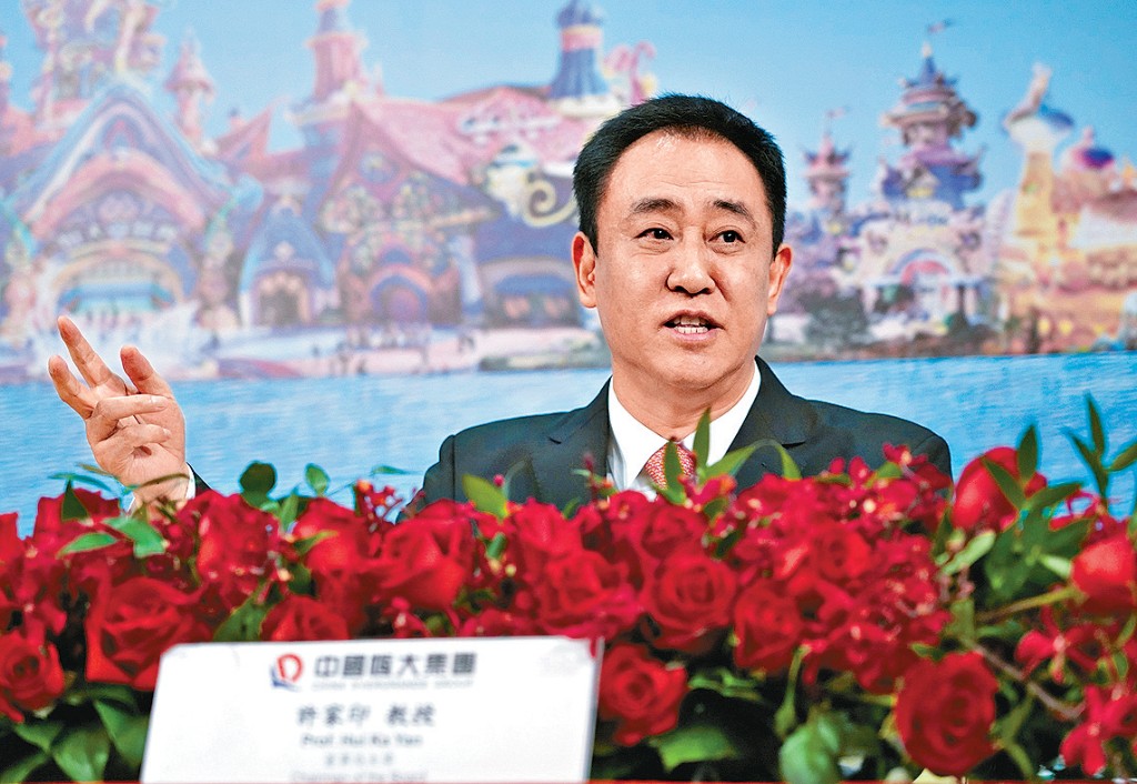 许家印拒绝执行法庭命令披露资产，去年亦已由清盘人全面接管其名下财产。