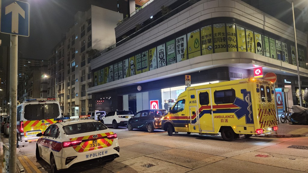 土瓜灣醉漢遇劫遭搶電話銀包，便利店職員報案。黎志偉攝