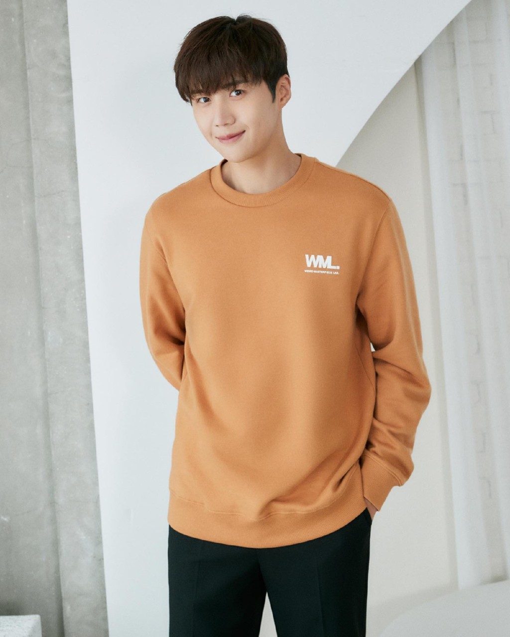 金宣虎的处男新片《悲伤热带》，未知几时有得睇。