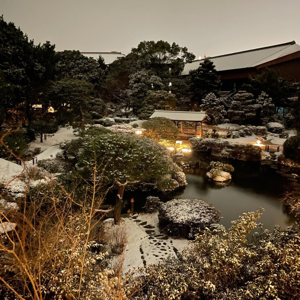 涉事溫泉旅館「大丸別莊」冬天景色（圖片來源：「福岡県二日市温泉 大丸別荘」Facebook專頁）