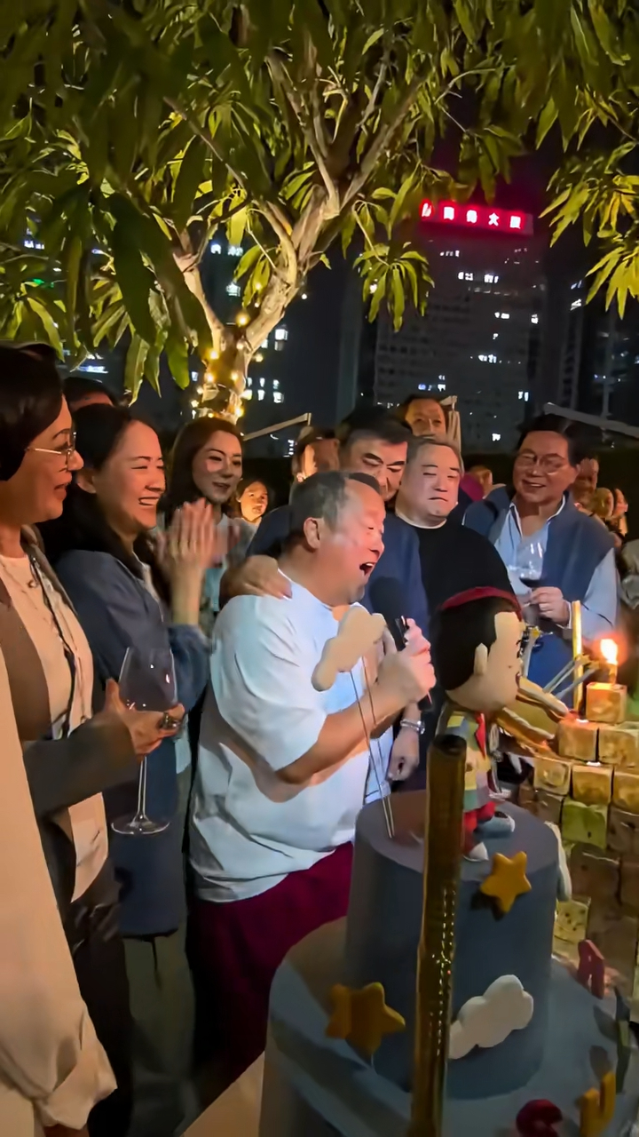 不少人出席曾志偉生日會。 不少人出席曾志偉生日會。