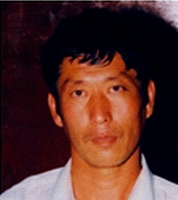 白寶山仇恨執法者，先後殺死5名警員。