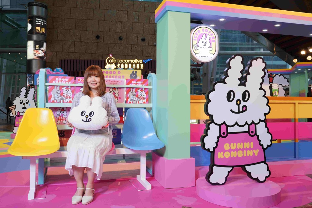 香港畫家Stella Lin於3年前創作「BUNNI KONBINY兔子便利商店」。