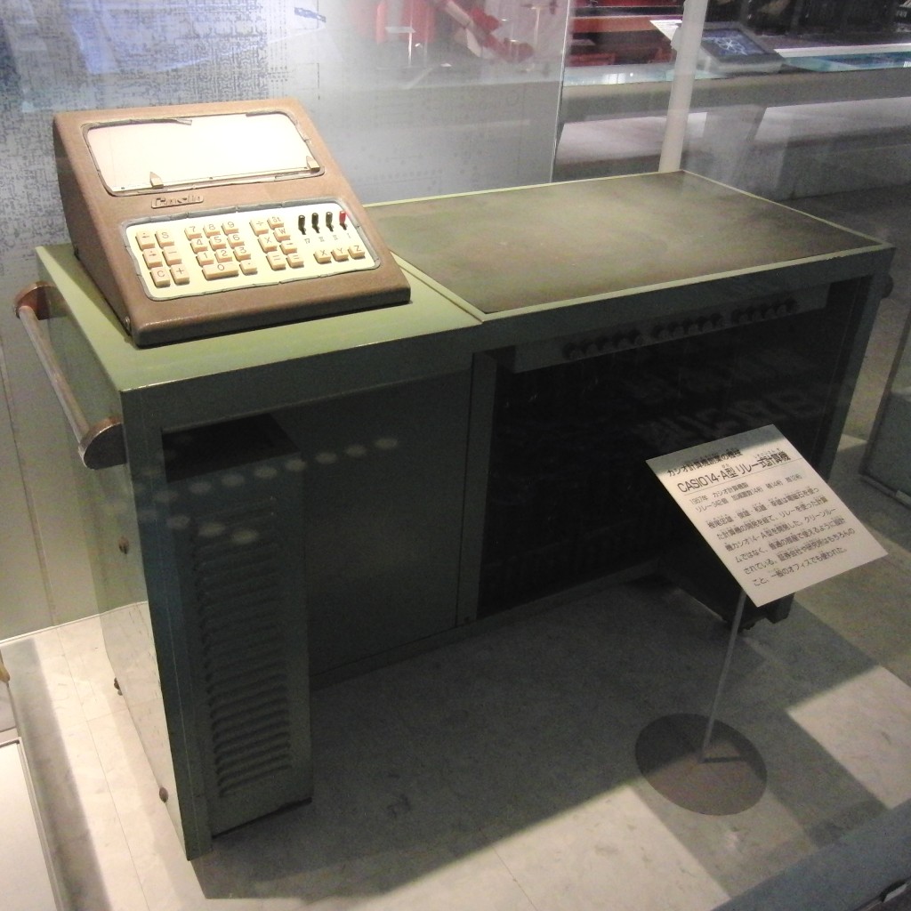 CASIO 14-A型全電動小型計算機，現藏於東京都國立科學博物館。