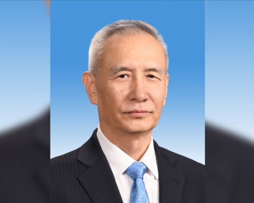 中國國務院副總理劉鶴應約與美國貿易代表萊特希澤及財長努欽通電話。(新華社)
