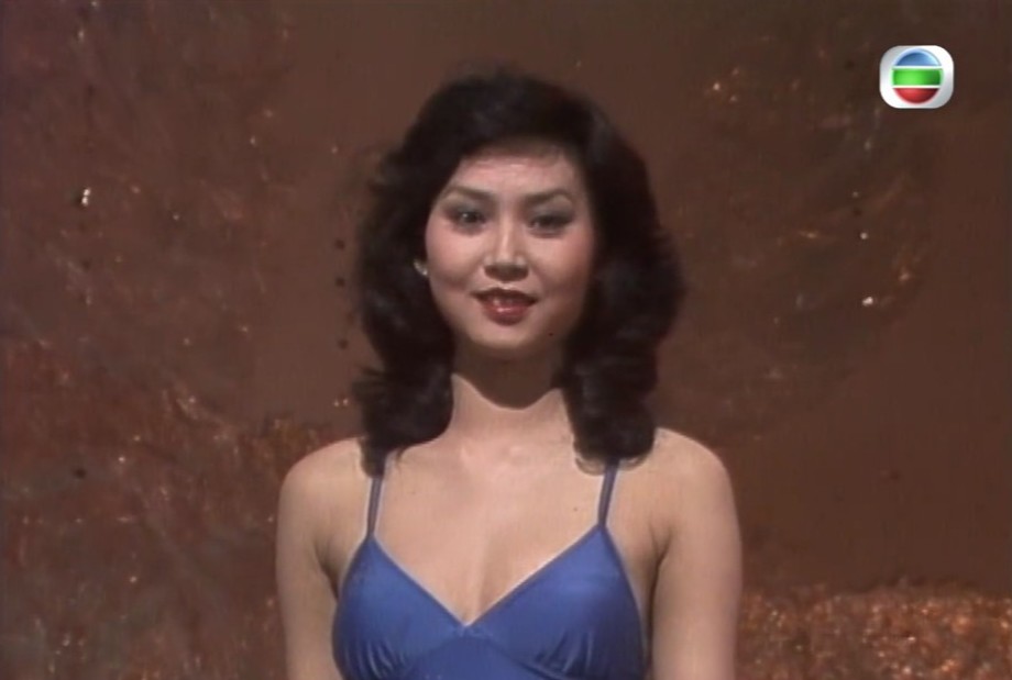 鄺美雲是《1982香港小姐競選》亞軍。