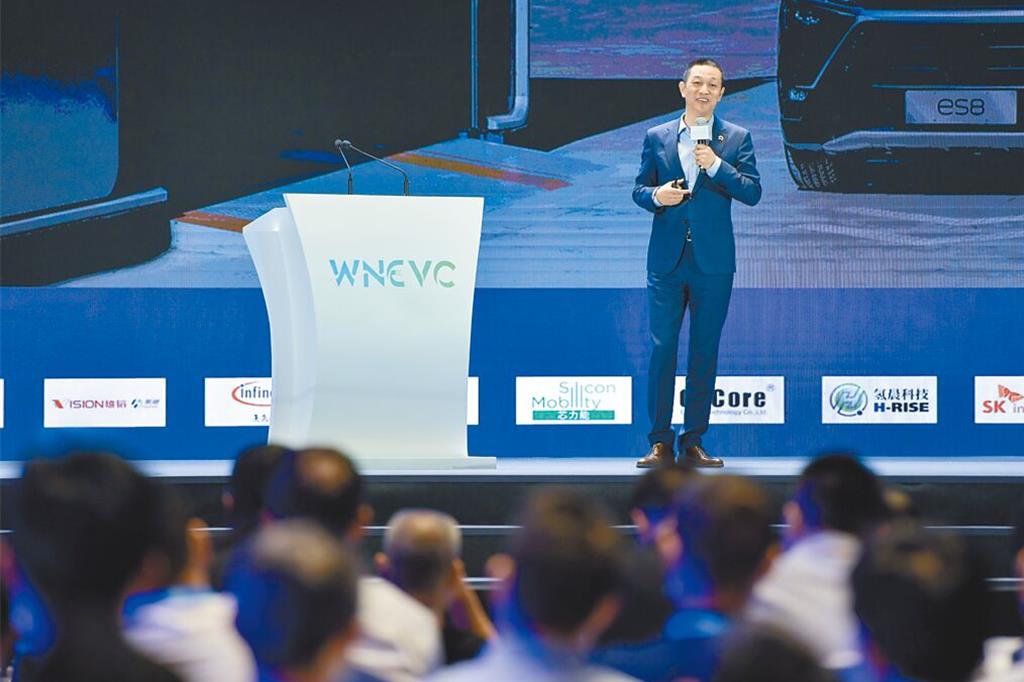 蔚來汽車CEO李斌認為，中國汽車產業即將超韓趕日。中新社