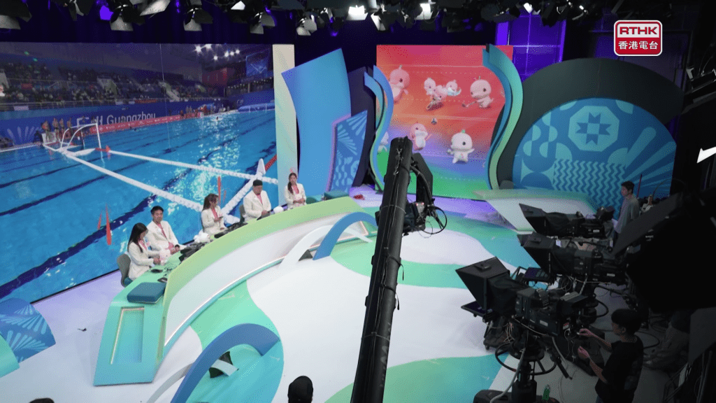 電視直播配以智慧廣播技術,優化視覺效果。 電視直播配以智慧廣播技術,優化視覺效果。