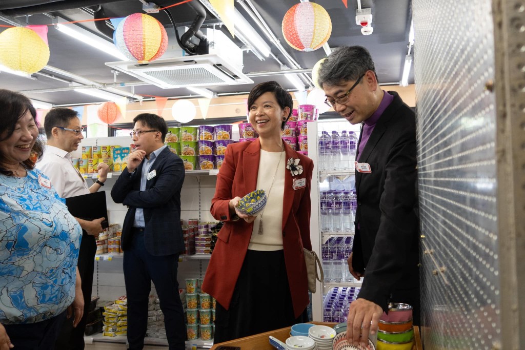 何永賢指「新田部屋」在創新科技、教育、醫療及緊急支援等四大範疇引入創新方案，打造「智慧社區」。