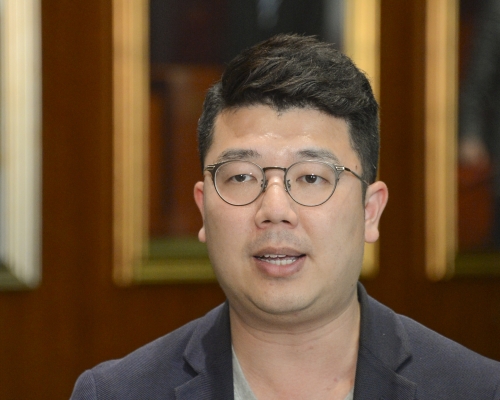 劉國勳懷疑屯門醫院病人死亡非單一事件。
