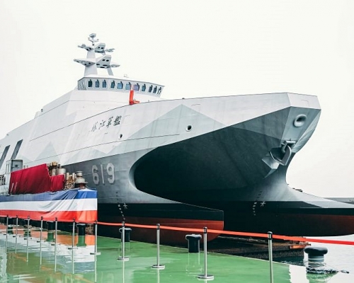 「塔江艦」舉行下水禮。網圖