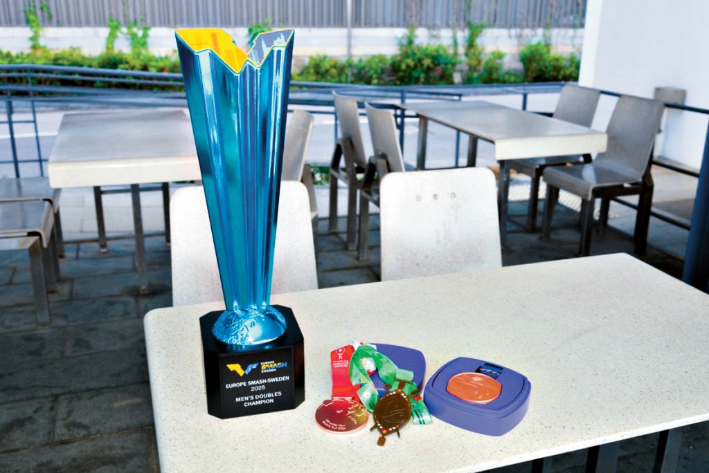 阿廷難忘4個大獎，右起：2023杭州亞運男單銅牌、2023世錦賽混雙銅牌、2025混團世界盃銅牌、2025WTT瑞典大滿貫雙打金牌。