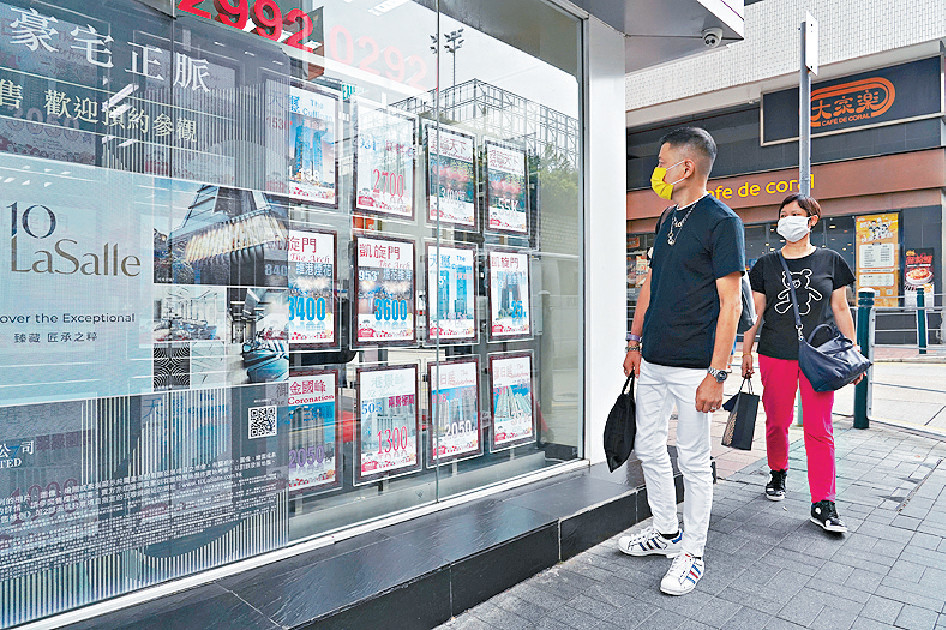 ■多個新盤接連推出，並以低價搶客，預期二手市場將維持呆滯局面。資料圖片