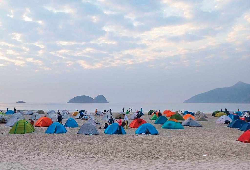 热门郊游景点游人多，当局计划在西贡其中一个营地先试行预约制度。