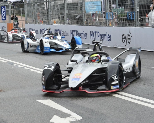 Formula E香港站今日在中環海濱舉行。
