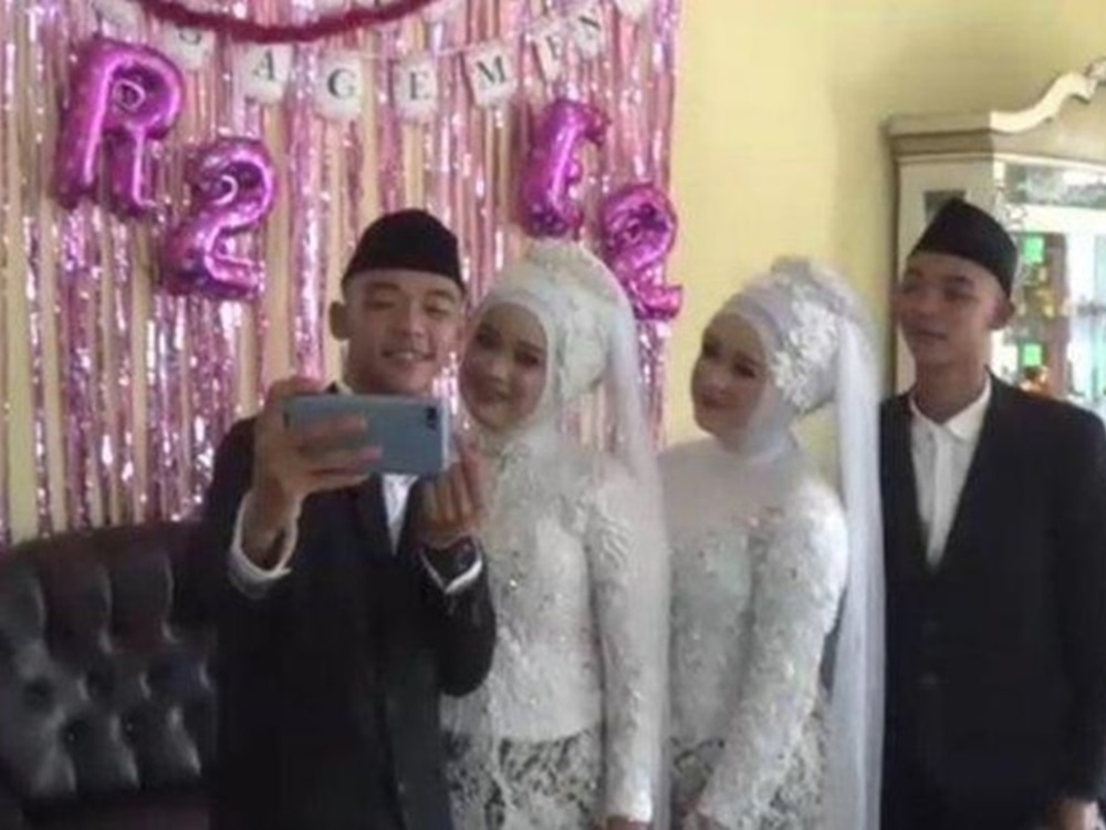 印尼雙胞胎兄弟同日娶雙胞胎姊妹。網圖