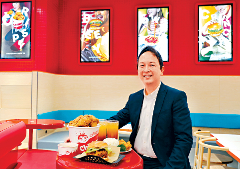 快樂蜂(Jollibee)在港澳設有24間分店,70%顧客為本地人。