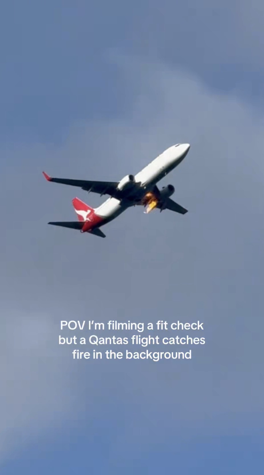 澳航客機起飛後引擎噴火。@gofishh77 / X 澳航客機起飛後引擎噴火。@gofishh77 / X