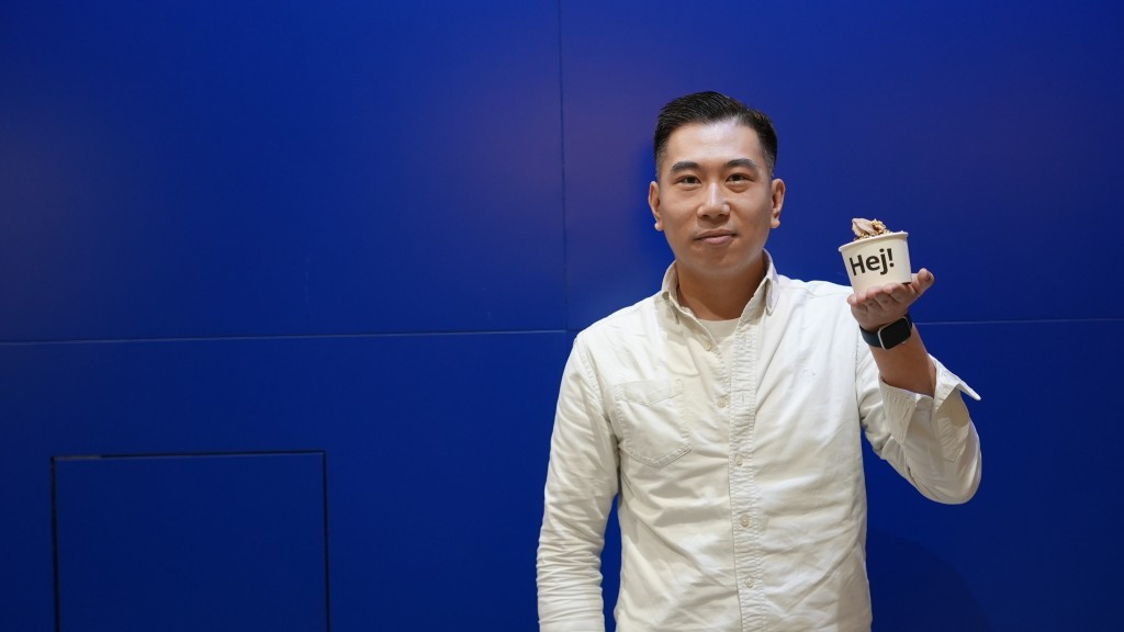 IKEA作為家具店，其餐飲部出品，近年每每精準擊中港人味蕾，其幕後推手正是香港及澳門商務及產品經理周寶麟（Marco）。