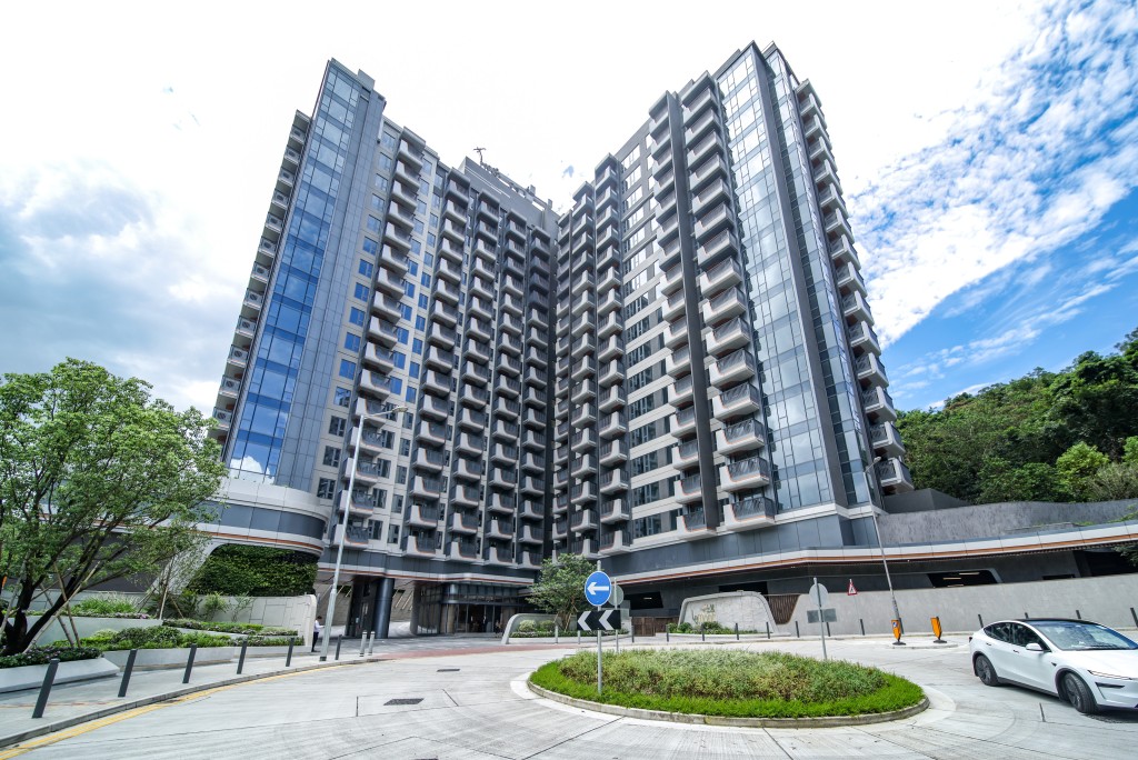 大埔上然1期2座低層A7室，1房面積約310方呎，最終以400.3萬元成交。