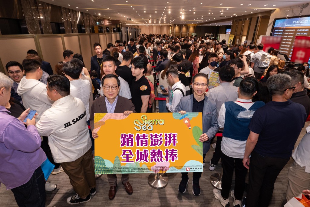 西沙SIERRA SEA次輪288伙即日沽清。新地雷霆(圖左)、陳漢麟(圖右)。