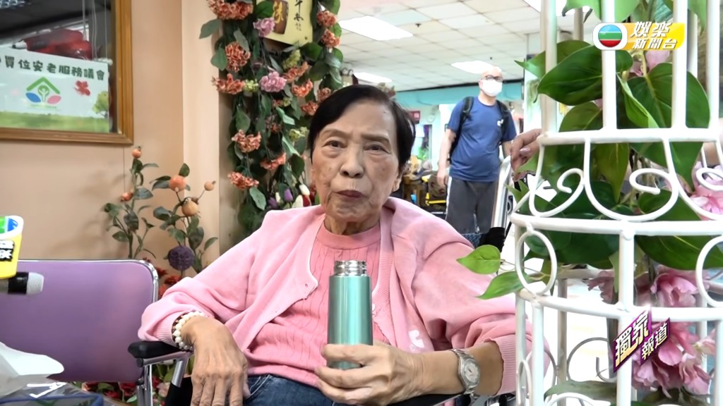 余慕蓮得知陳敏兒與鍾景輝近日相繼離世。 余慕蓮得知陳敏兒與鍾景輝近日相繼離世。