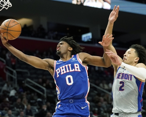 根宁咸(右)表现低迷。AP