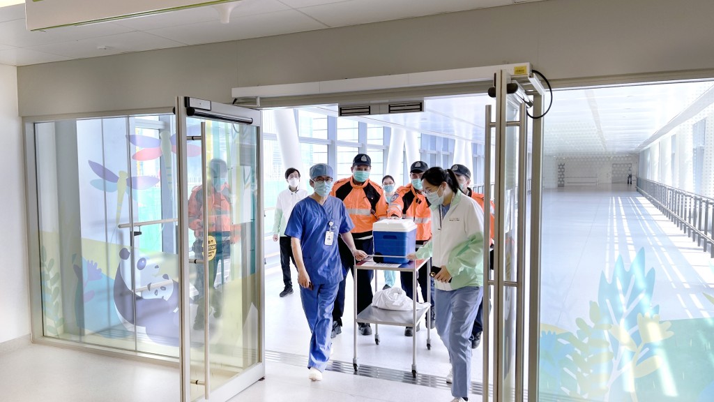 女嬰獲內地捐贈成功換心 醫衞局 : 個案為繼續探索將機制恆常化提供重要參考。