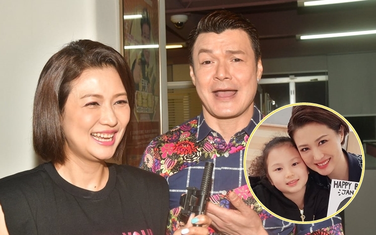 羅敏莊與李志剛在網上舉行Online Show,羅敏莊稱工作雖忙但乖女很懂事並無扭計。