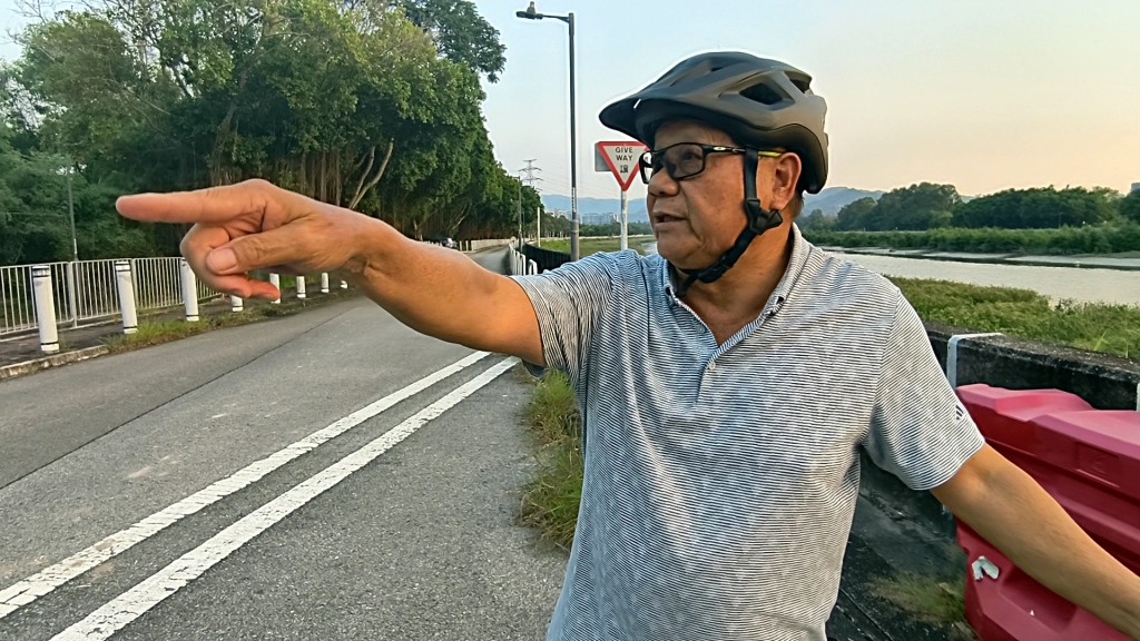 黃先生也遇過被狗追驚險事件。黃文威攝 黃先生也遇過被狗追驚險事件。黃文威攝