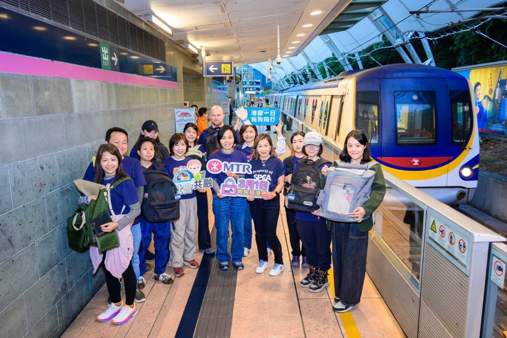 港鐵首次開放重鐵網絡,提供1200個活動名額,今日早上整體服務運作暢順。 港鐵首次開放重鐵網絡,提供1200個活動名額,今日早上整體服務運作暢順。