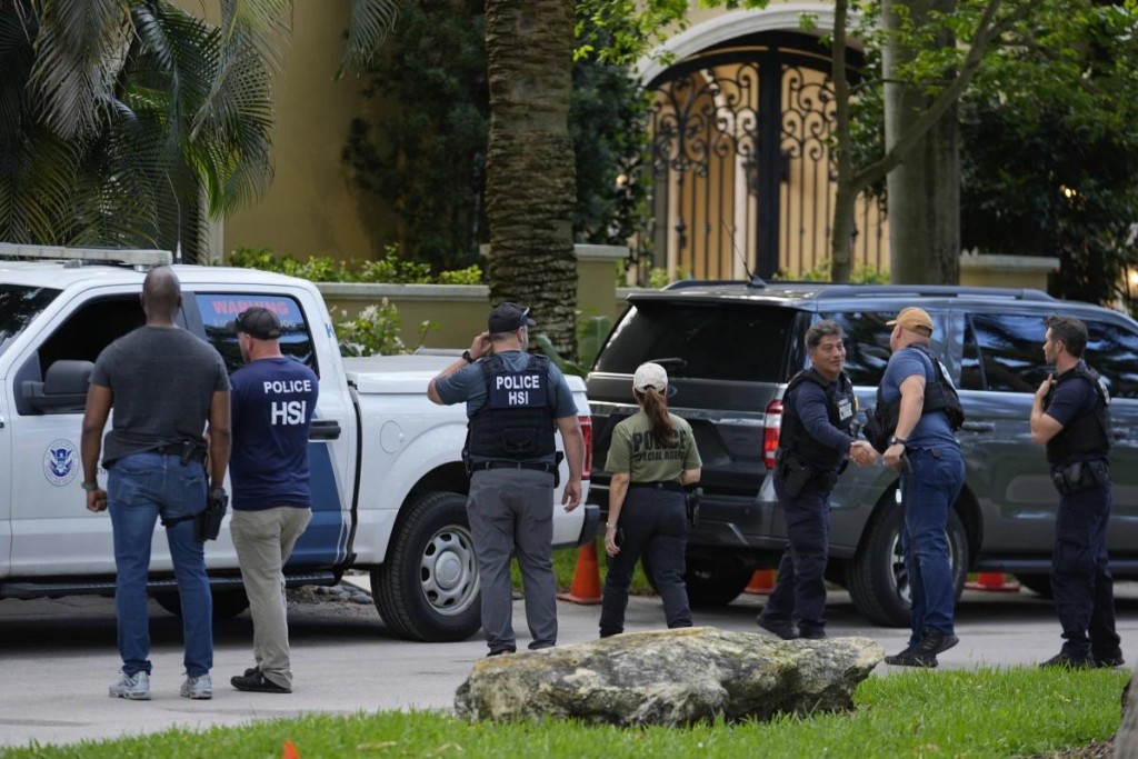 執法人員表示搜查Diddy的豪宅跟正在調查的性販賣案有關。