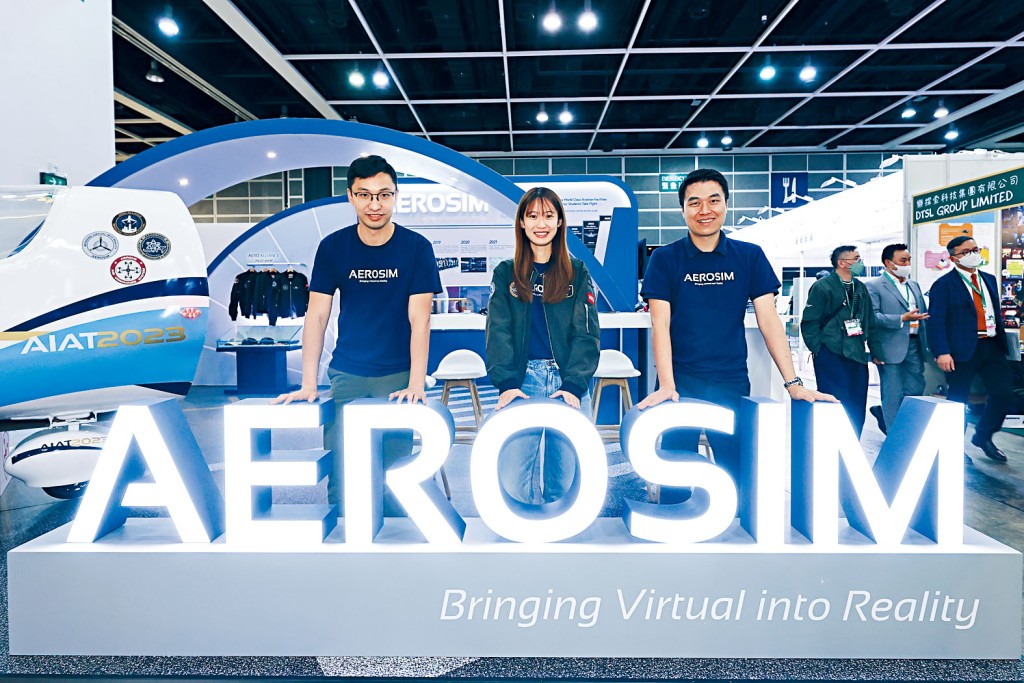 Aerosim助理總監高雅婕(中)表示,希望培養更多對航空有興趣人才。