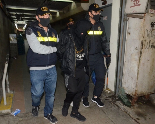 一名42歲本地男子被捕。