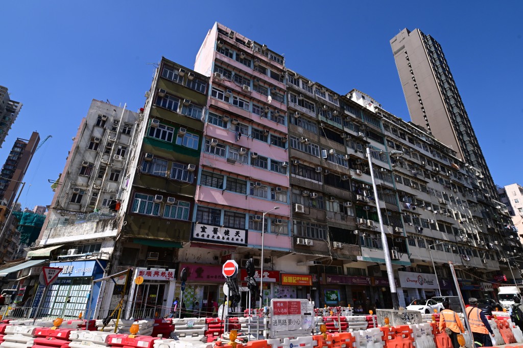 市建局「衙前圍道／賈炳達道」項目車位減少54% 至165個。