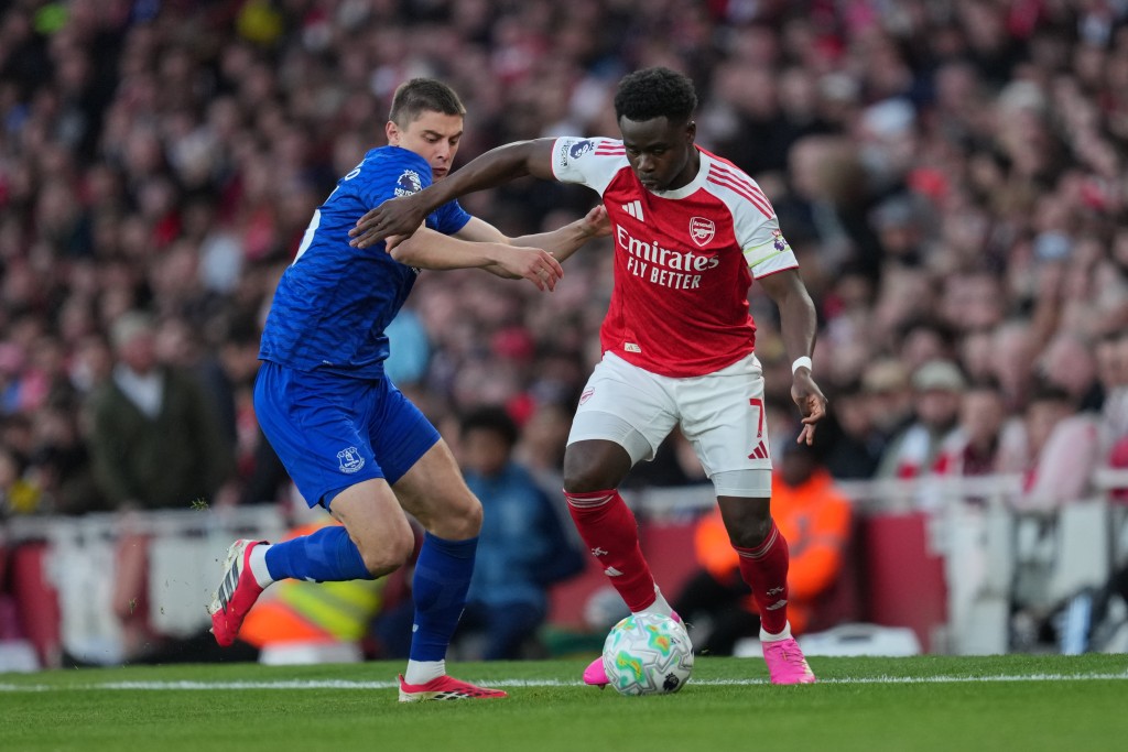 愛華頓在受壓下仍保持低失球數字，防線韌力十足。美聯社