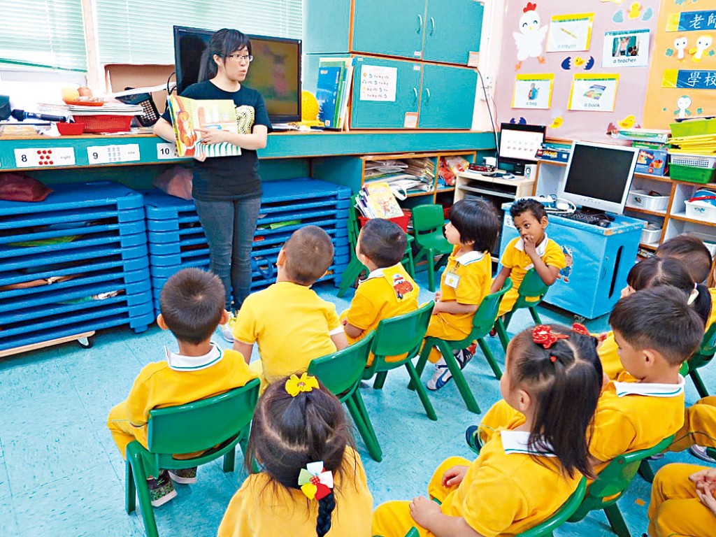 油麻地循道衛理楊震幼兒學校今年學費加幅逾一倍，校方解釋用以支付增聘教師的薪酬。