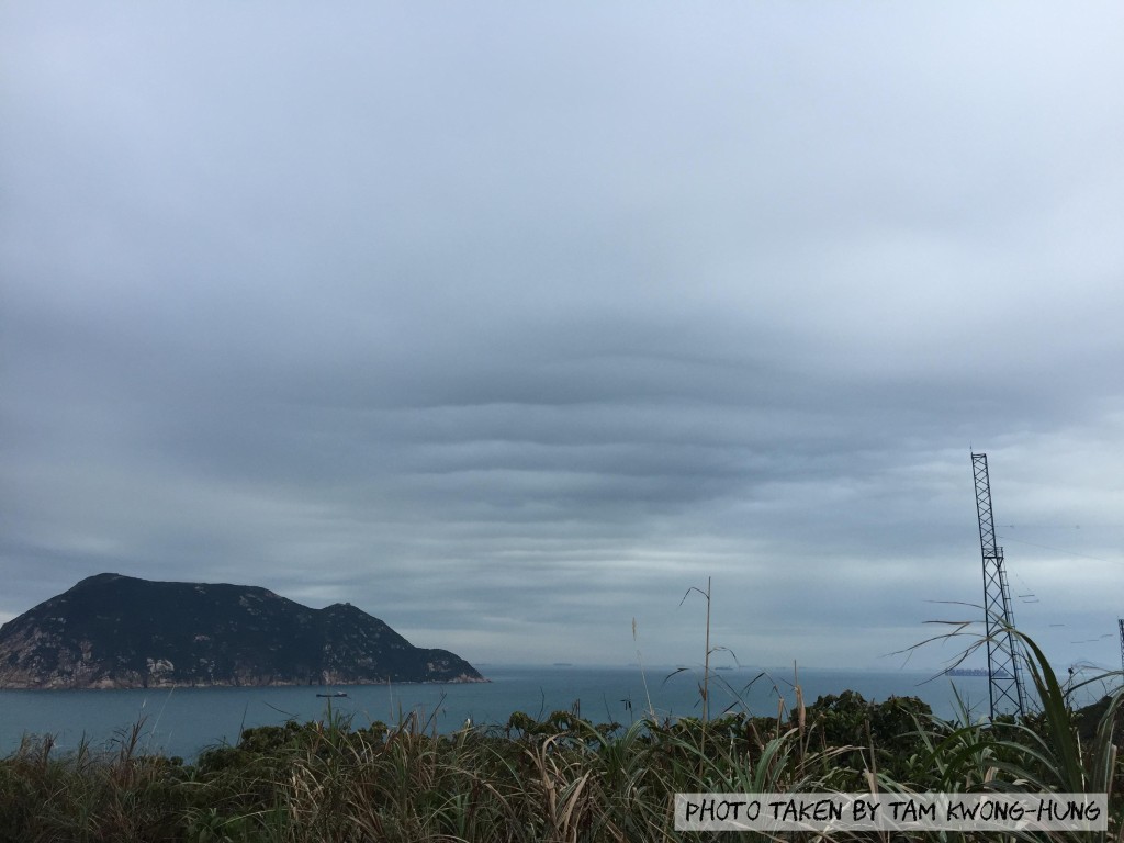 波狀雲。天文台網頁截圖 波狀雲。天文台網頁截圖