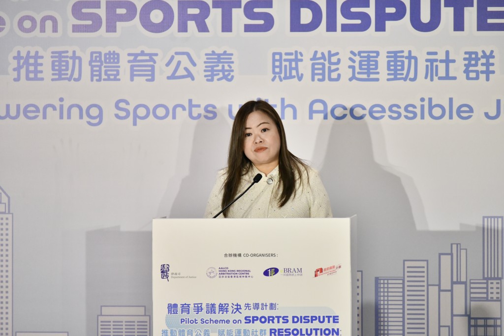 羅淑佩表示, 隨着香港體育發展日益蓬勃,過程中有一些爭議也確實難避免。 羅淑佩表示, 隨着香港體育發展日益蓬勃,過程中有一些爭議也確實難避免。