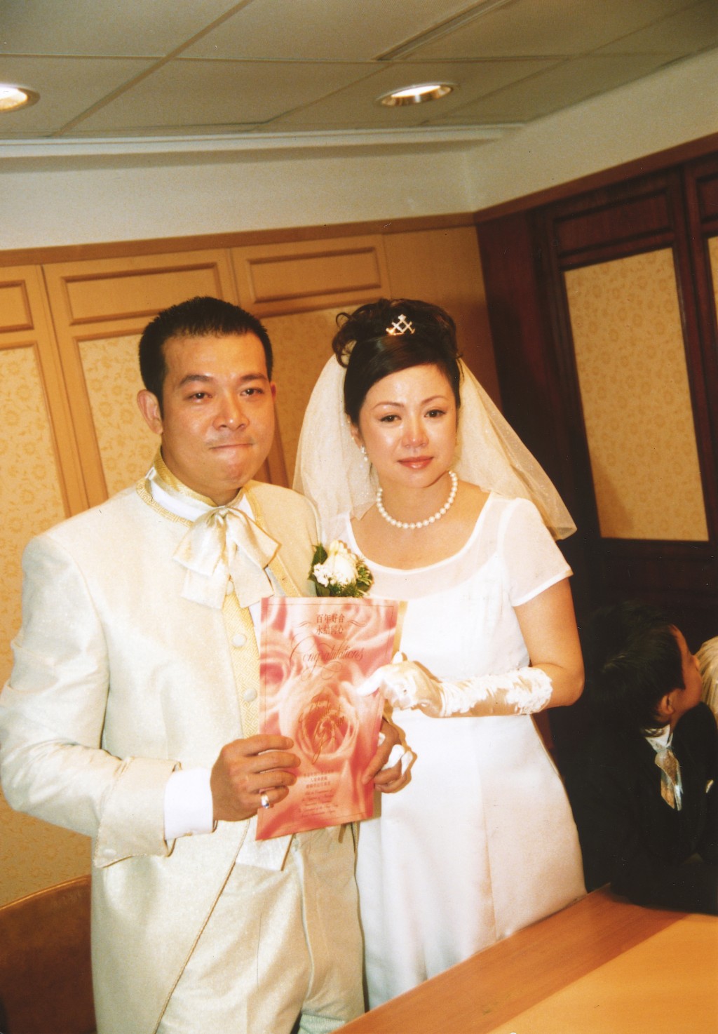 波波同吳毅將由拍拖到結婚至今已經一齊26年。