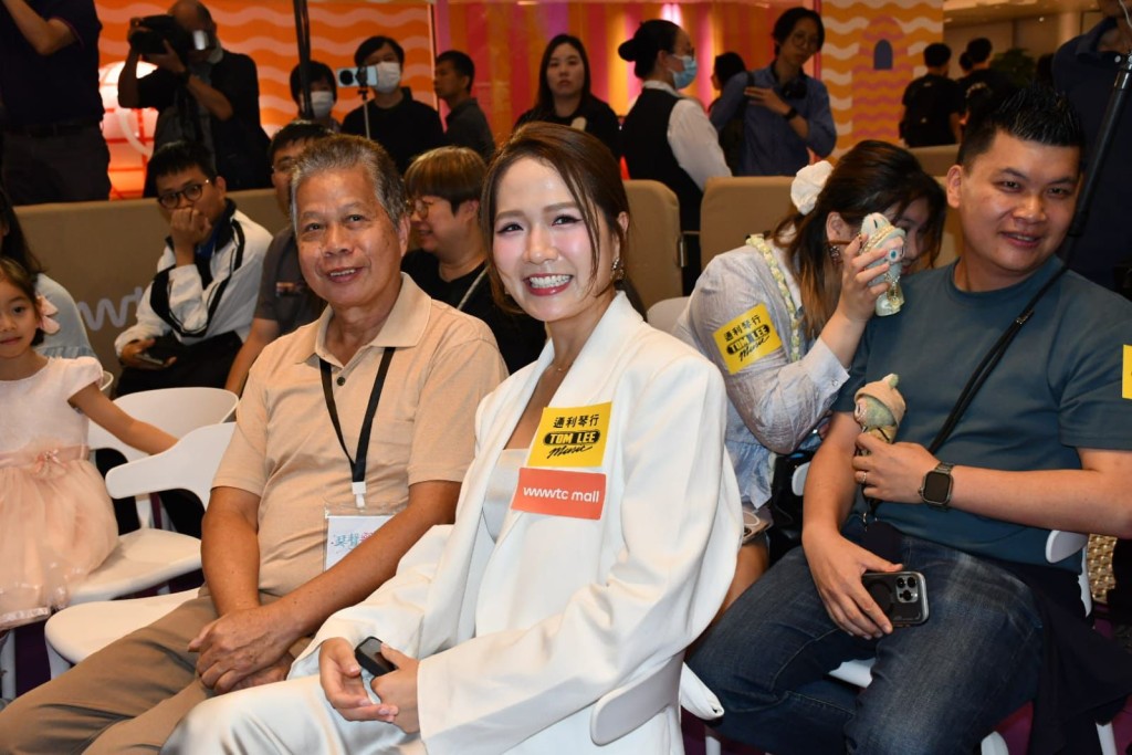 梁敏巧與爸爸 梁敏巧與爸爸