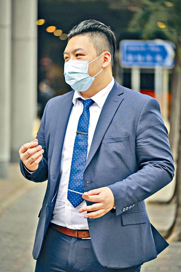 被告趙駿賢被控去年十一月十一日在灣仔日善街近祥德里交界襲擊警長A。