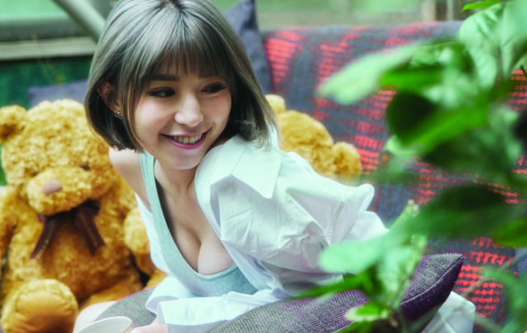 Miko今年7月推出第2本写真集《MIKO。琪幻日记》都系澳门取景。