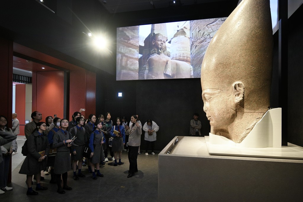 她以故宮文化博物館的埃及展覽為例，指出具吸引力的文創產品（IP），如「法老貓」系列商品，能有效刺激消費意欲。資料圖片