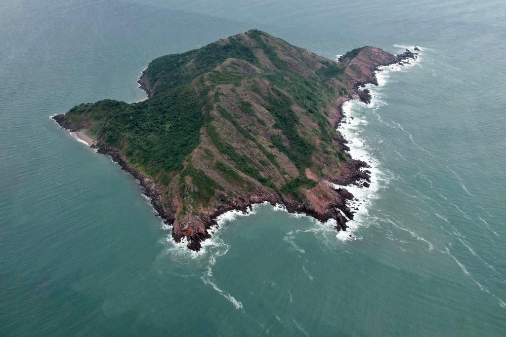 整個赤洲島現已封閉。