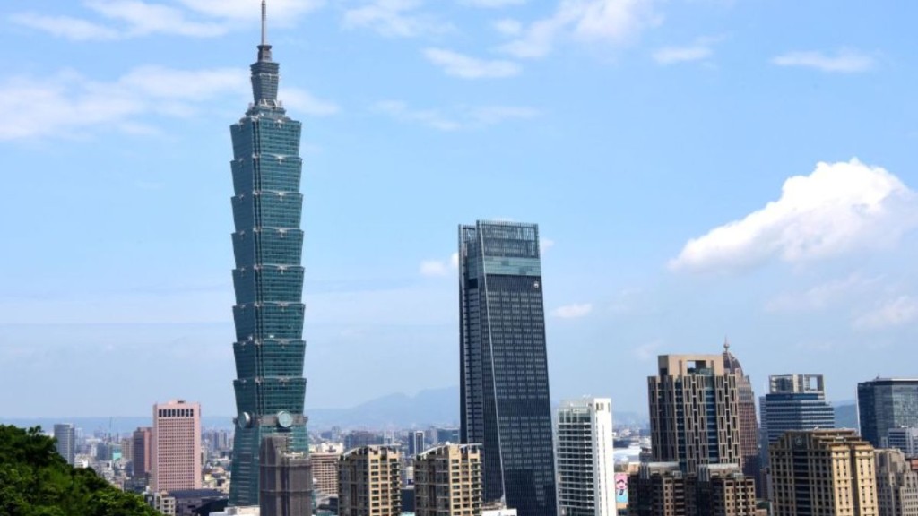 台湾男子被指伪造文件骗购受管制晶片，转售到香港再运入大陆。新华社