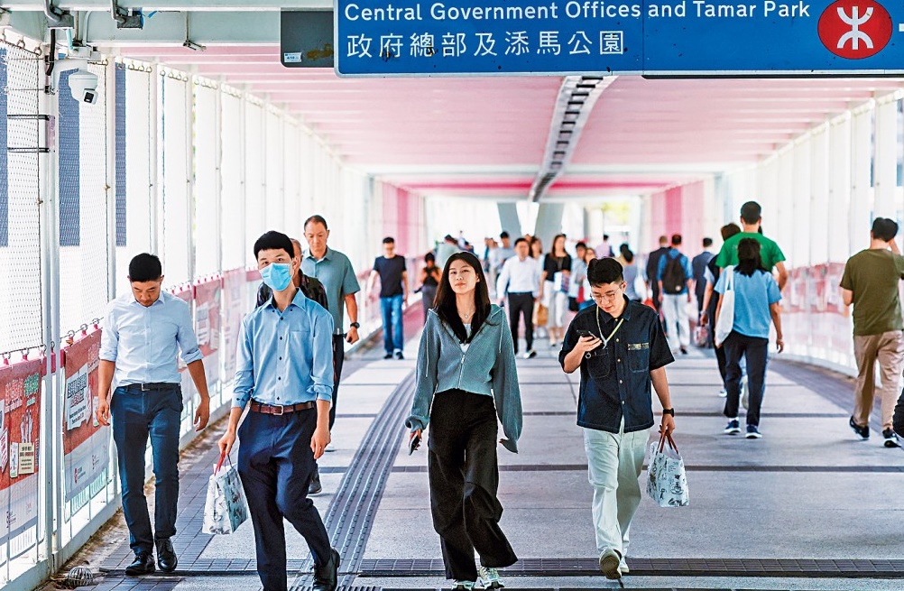 公務員加薪有變數。