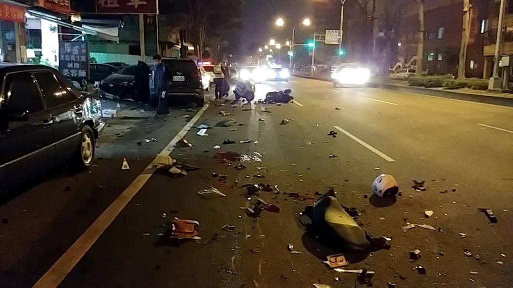 台中發生8車2死車禍。網上圖片