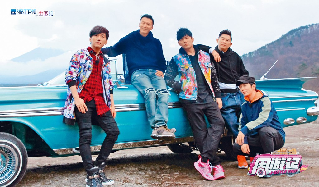 周杰倫的《周遊記》請來霆鋒到東京上山下海。