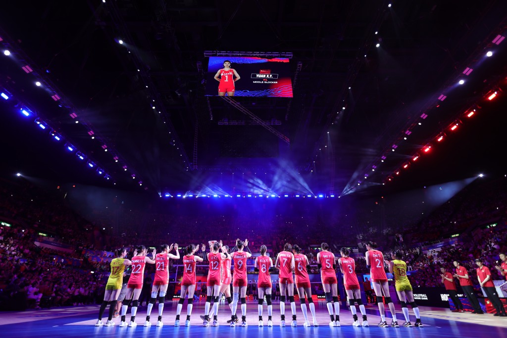 世界女排聯賽香港站，大批球迷入場支持。 劉駿軒攝 